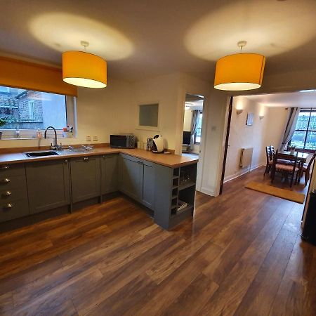 Marina House Appartement Whitby Buitenkant foto