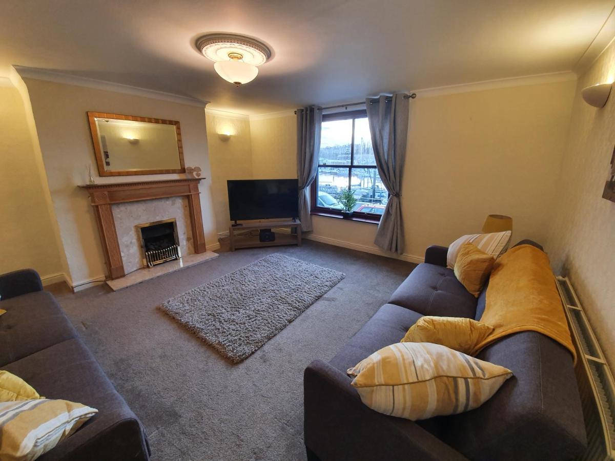 Marina House Appartement Whitby Buitenkant foto