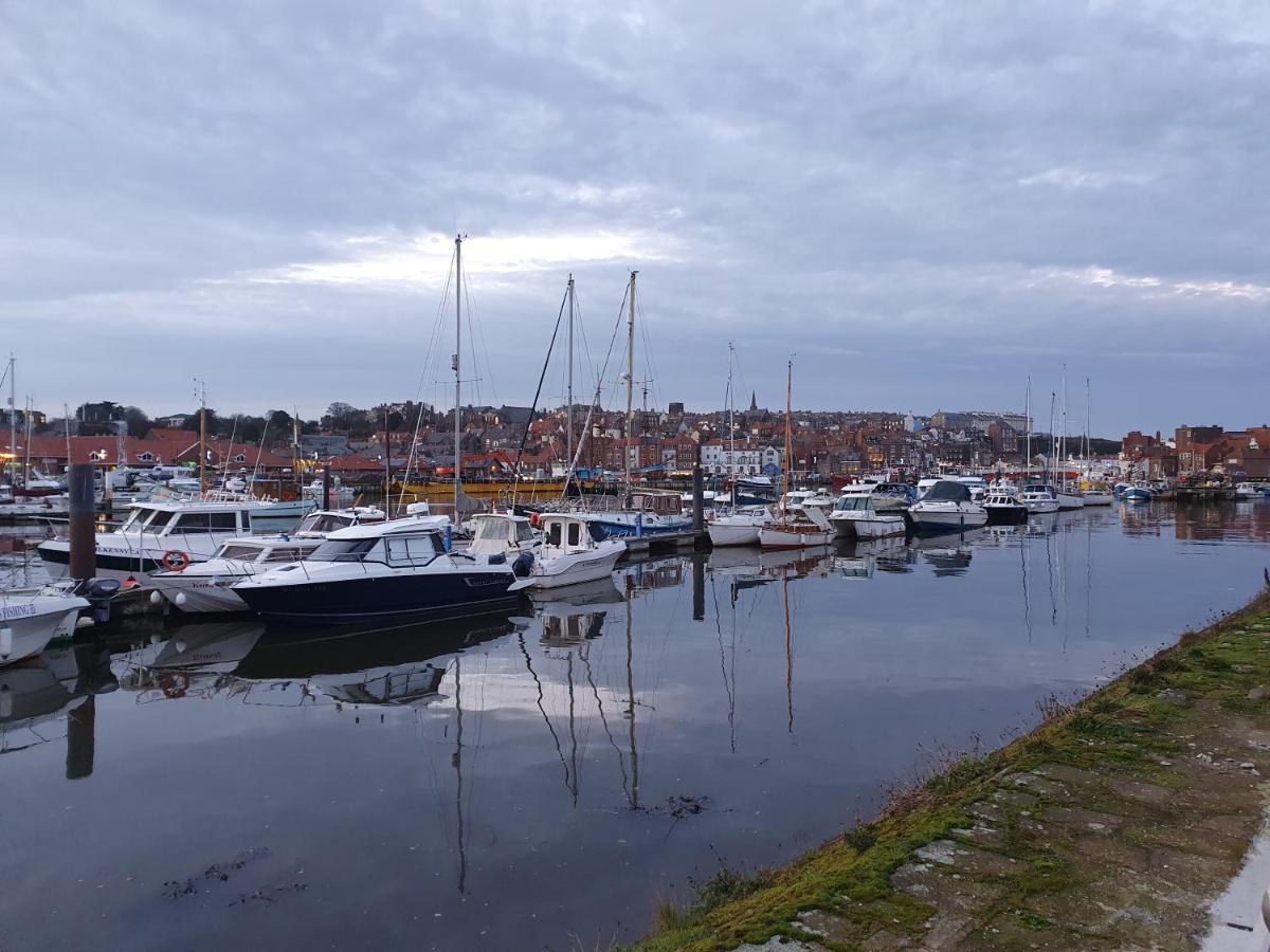 Marina House Appartement Whitby Buitenkant foto